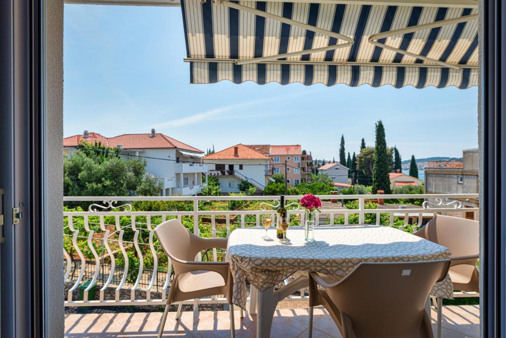 Villa Daniela Trogir Buitenkant foto